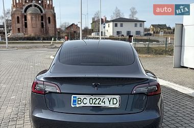 Седан Tesla Model 3 2020 в Жовкве
