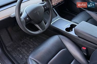 Седан Tesla Model 3 2021 в Луцке