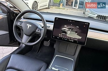 Седан Tesla Model 3 2022 в Дніпрі