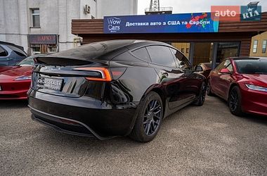 Седан Tesla Model 3 2024 в Києві