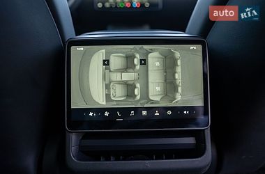Седан Tesla Model 3 2024 в Києві