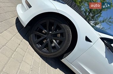 Седан Tesla Model 3 2021 в Дніпрі
