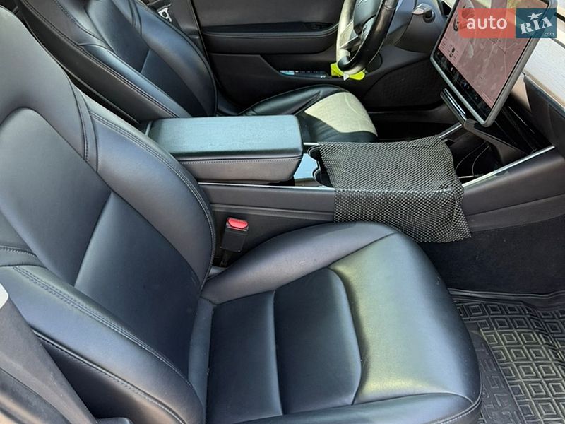 Седан Tesla Model 3 2018 в Львове фото 10 Седан Tesla Model 3 2018 в Львове