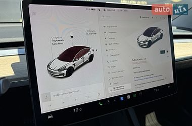 Седан Tesla Model 3 2021 в Киеве