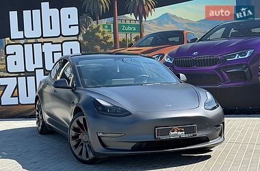 Седан Tesla Model 3 2022 в Львові