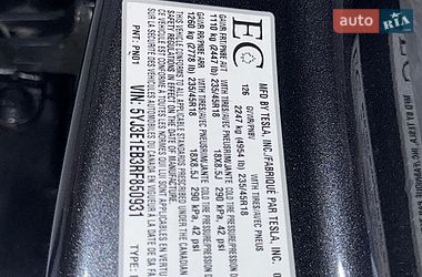Седан Tesla Model 3 2024 в Дубні
