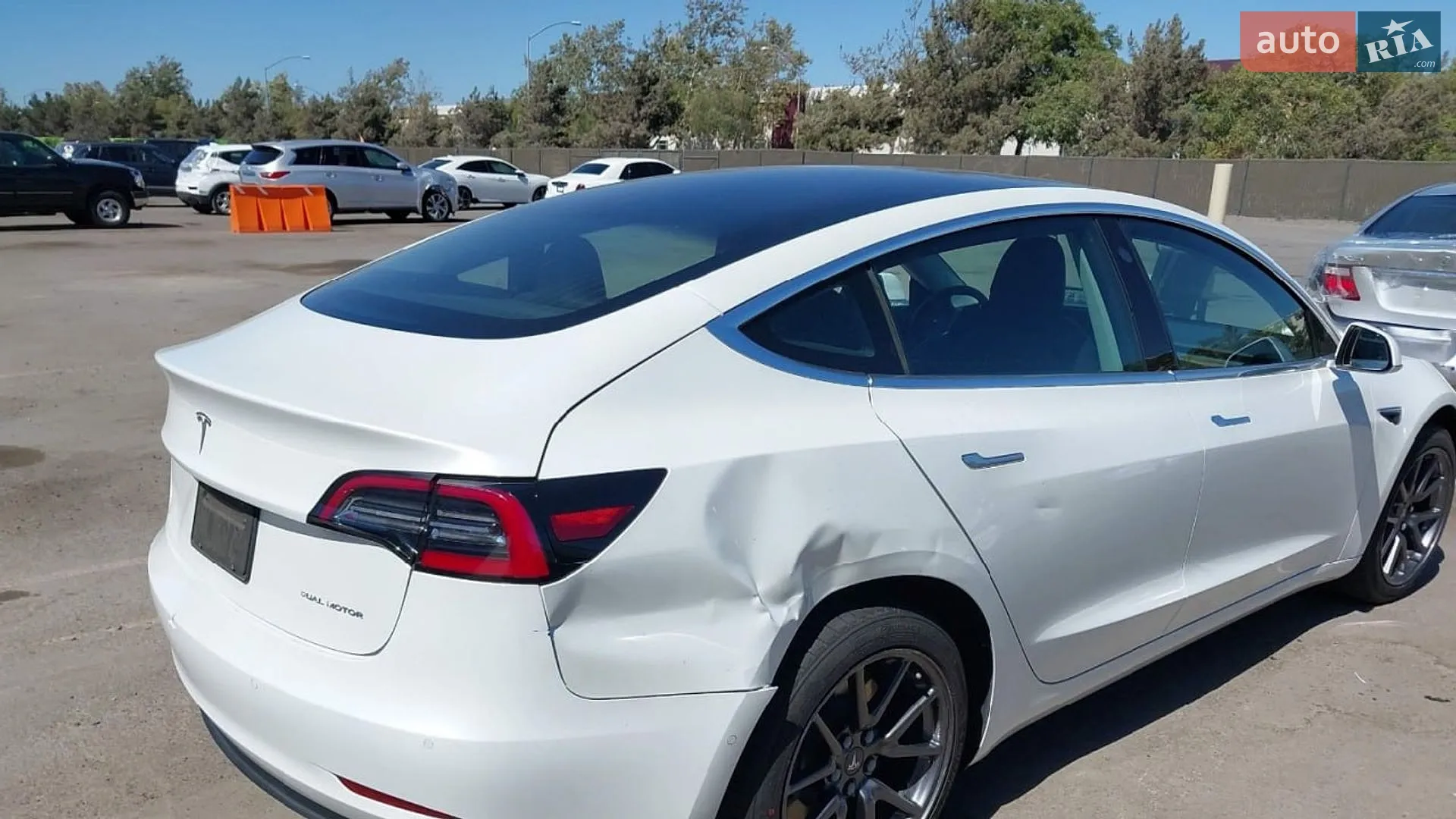 2019 Tesla Model 3 - мініатюра 10