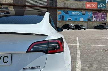 Седан Tesla Model 3 2020 в Харькове