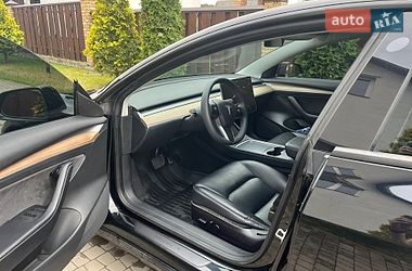 Седан Tesla Model 3 2022 в Луцке