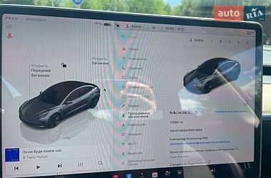 Седан Tesla Model 3 2023 в Львові