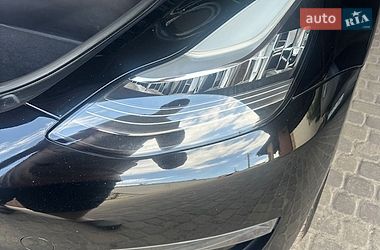Седан Tesla Model 3 2019 в Днепре