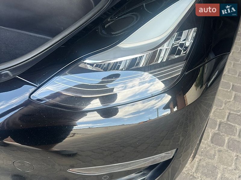 Tesla Model 3 2019