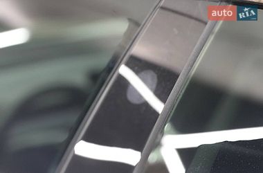 Седан Tesla Model 3 2025 в Киеве