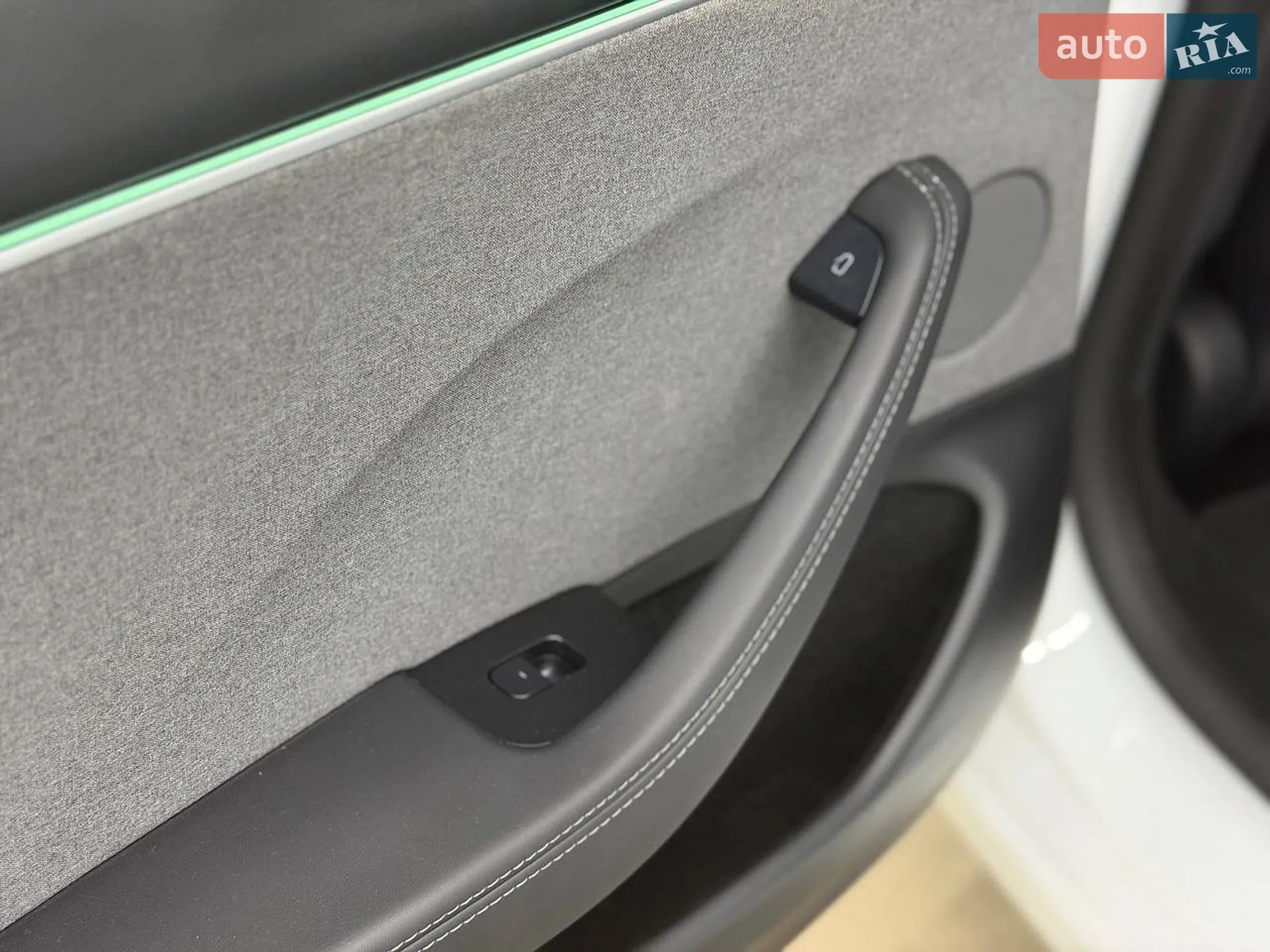 2025 Tesla Model 3 - мініатюра 43