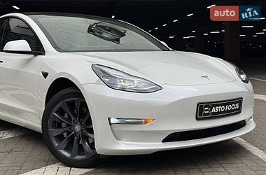 Седан Tesla Model 3 2021 в Києві фото 2 Седан Tesla Model 3 2021 в Києві