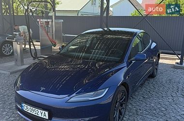 Седан Tesla Model 3 2024 в Киеве
