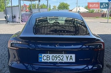 Седан Tesla Model 3 2024 в Киеве