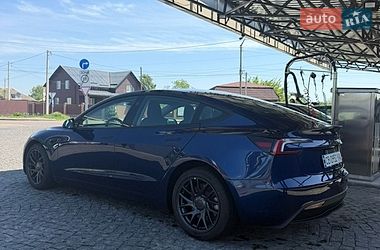 Седан Tesla Model 3 2024 в Киеве