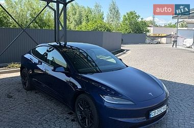 Седан Tesla Model 3 2024 в Киеве