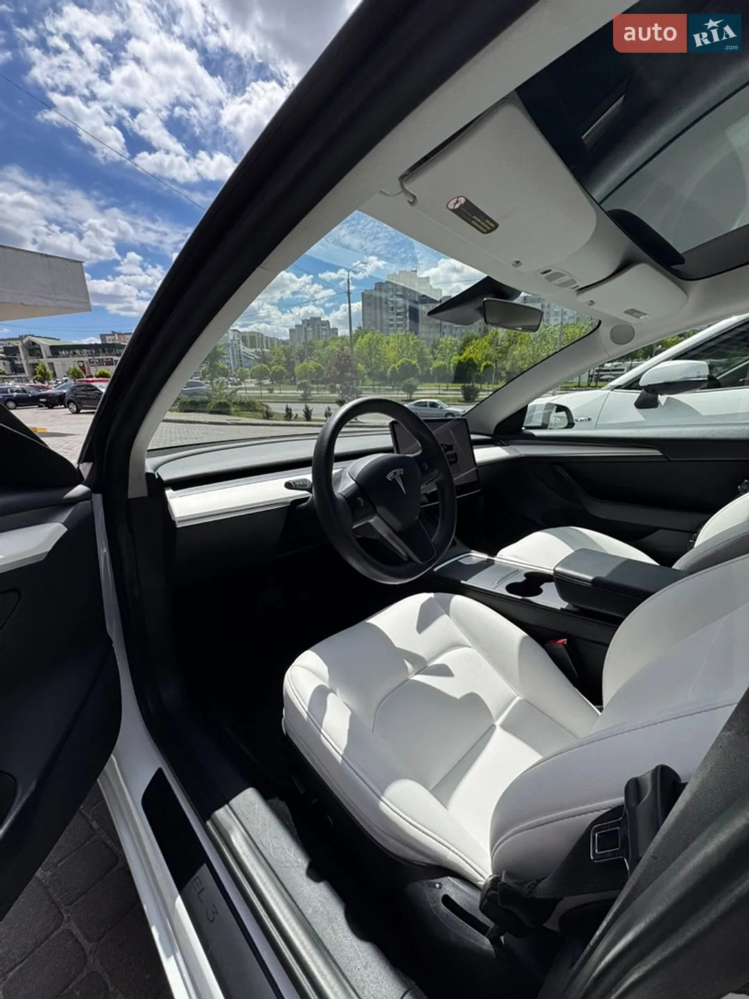 2022 Tesla Model 3 - мініатюра 18