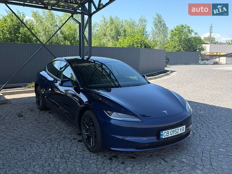 Седан Tesla Model 3 2024 в Киеве
