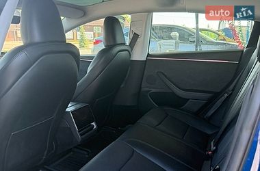 Седан Tesla Model 3 2024 в Киеве