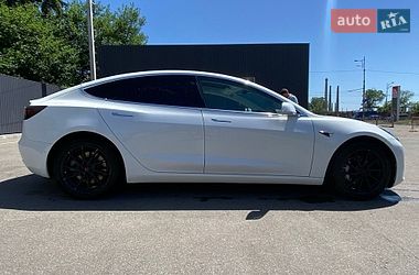 Седан Tesla Model 3 2019 в Днепре