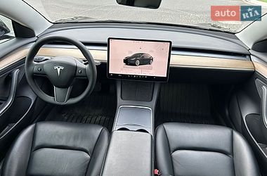 Седан Tesla Model 3 2022 в Дніпрі