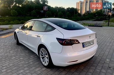 Седан Tesla Model 3 2022 в Хмельницькому