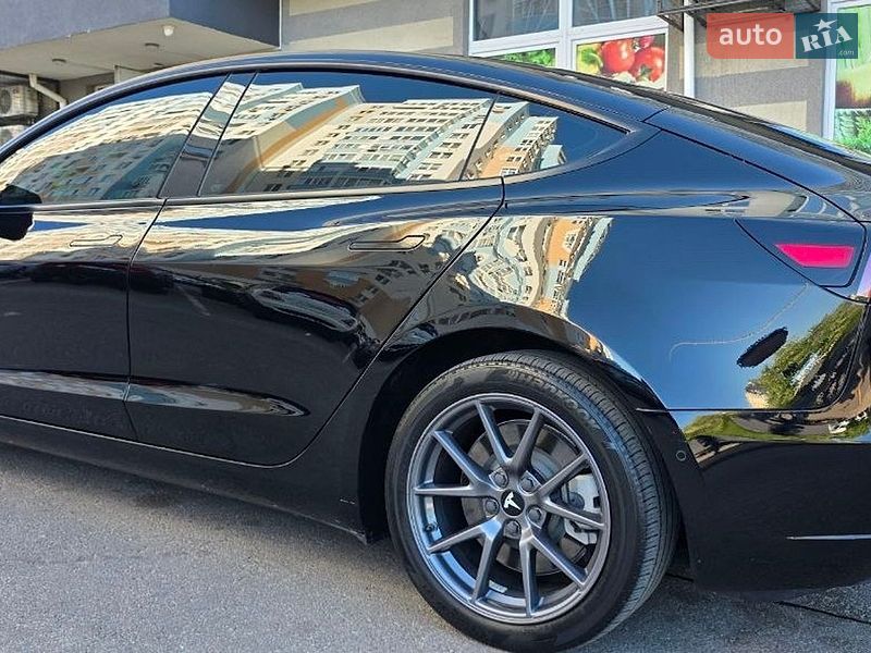 Седан Tesla Model 3 2022 в Києві фото 6 Седан Tesla Model 3 2022 в Києві