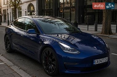 Седан Tesla Model 3 2021 в Києві