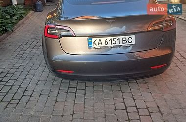 Седан Tesla Model 3 2018 в Луцке