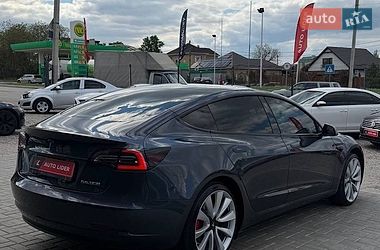 Седан Tesla Model 3 2019 в Кропивницком