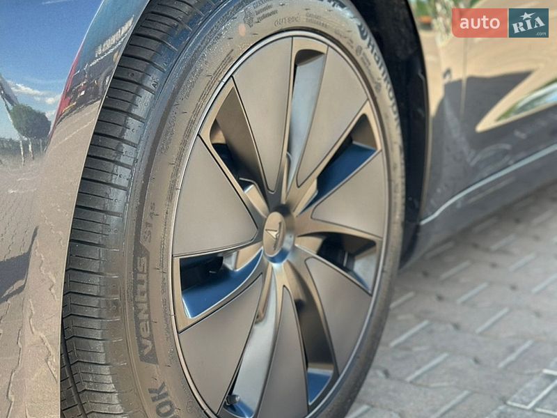 Седан Tesla Model 3 2024 в Софиевской Борщаговке