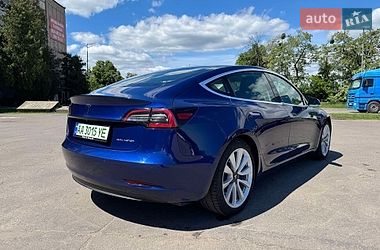 Седан Tesla Model 3 2020 в Киеве