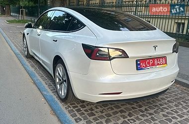 Седан Tesla Model 3 2023 в Львові