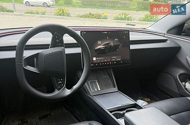Седан Tesla Model 3 2024 в Одесі