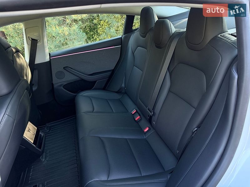 Седан Tesla Model 3 2024 в Львові фото 13 Седан Tesla Model 3 2024 в Львові