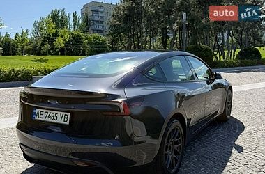 Седан Tesla Model 3 2025 в Днепре