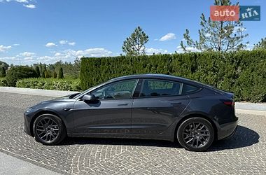 Седан Tesla Model 3 2025 в Днепре