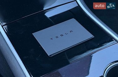 Седан Tesla Model 3 2019 в Рівному