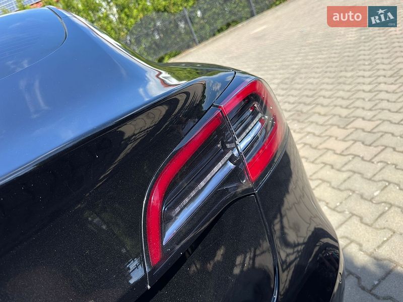 Седан Tesla Model 3 2022 в Стрые