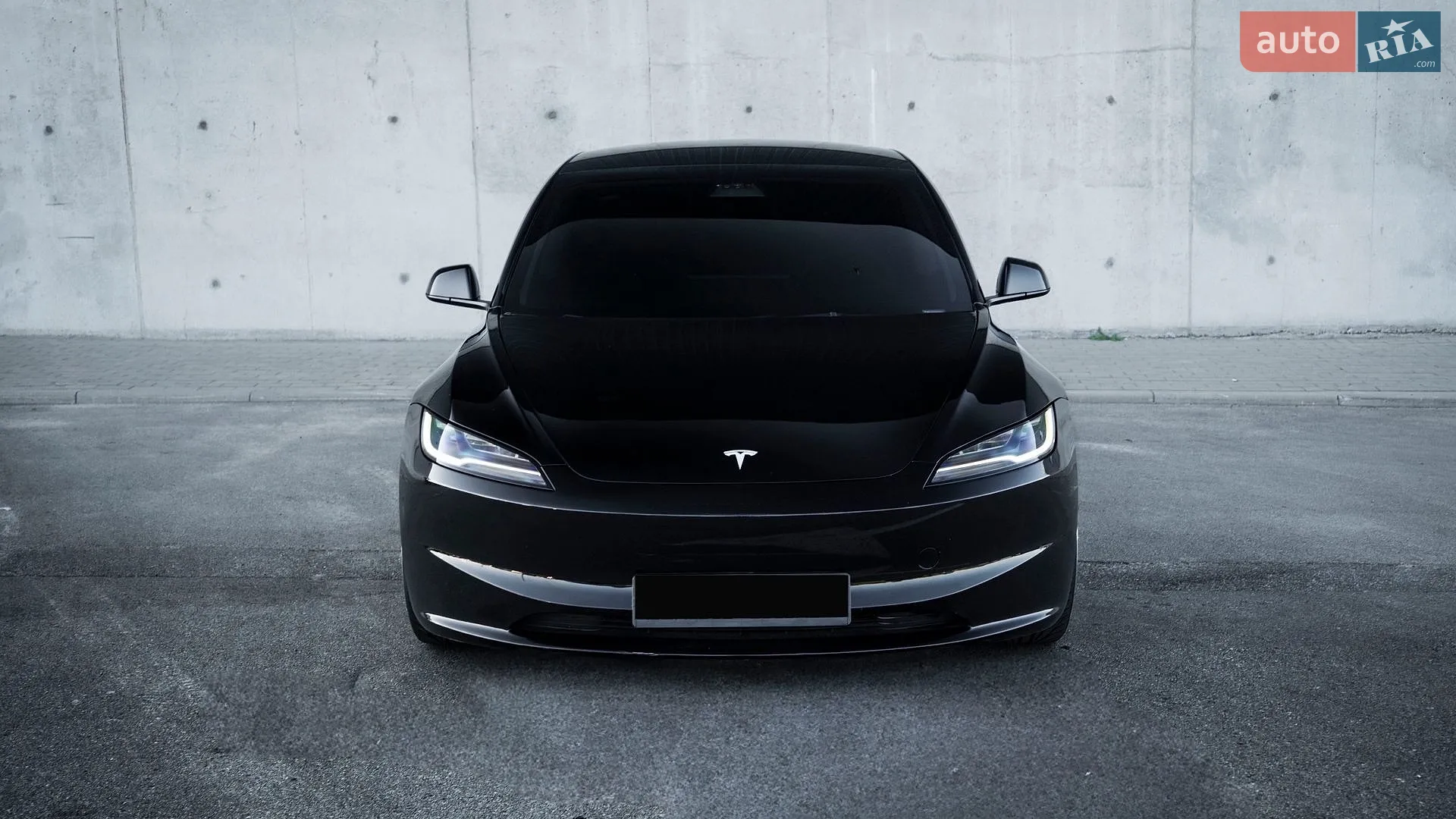 2024 Tesla Model 3 - фото 1