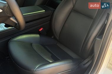 Седан Tesla Model 3 2023 в Киеве