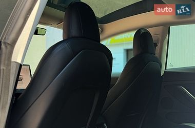 Седан Tesla Model 3 2023 в Киеве