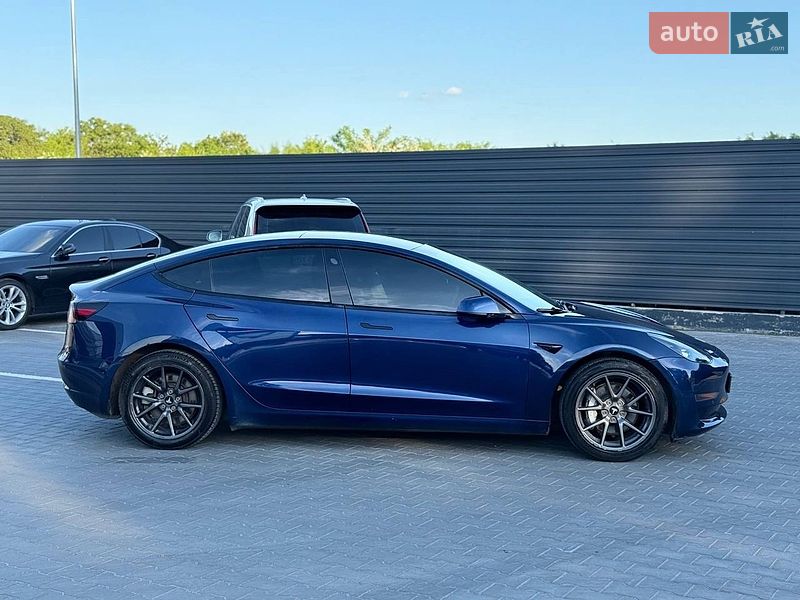Седан Tesla Model 3 2021 в Кам'янець-Подільському