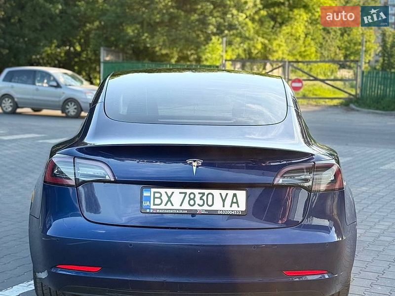 Седан Tesla Model 3 2021 в Кам'янець-Подільському