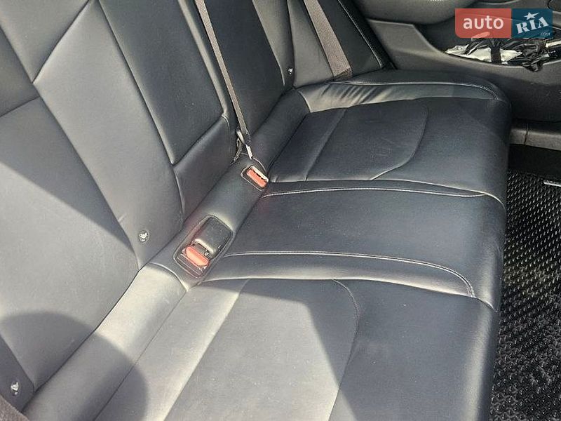 Седан Tesla Model 3 2018 в Ирпене