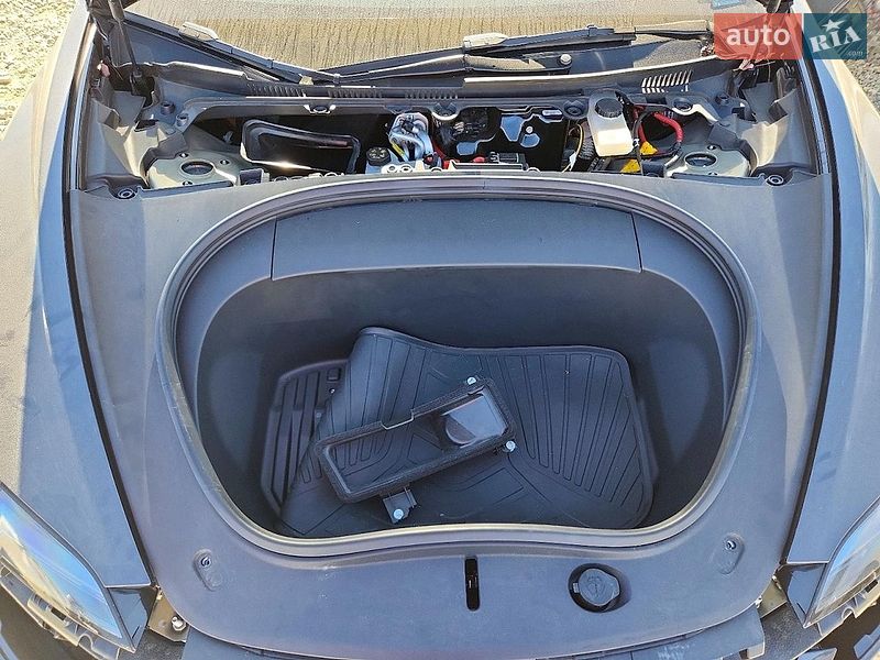 Седан Tesla Model 3 2024 в Львові фото 11 Седан Tesla Model 3 2024 в Львові