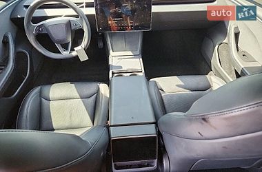 Седан Tesla Model 3 2024 в Львове